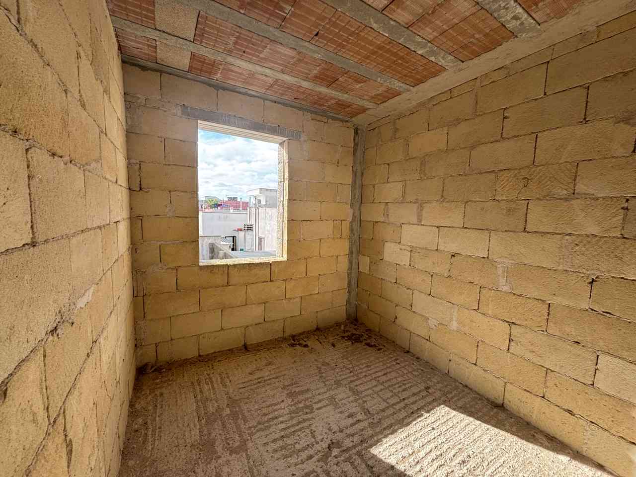 Abitazioni allo stato rustico foto 8